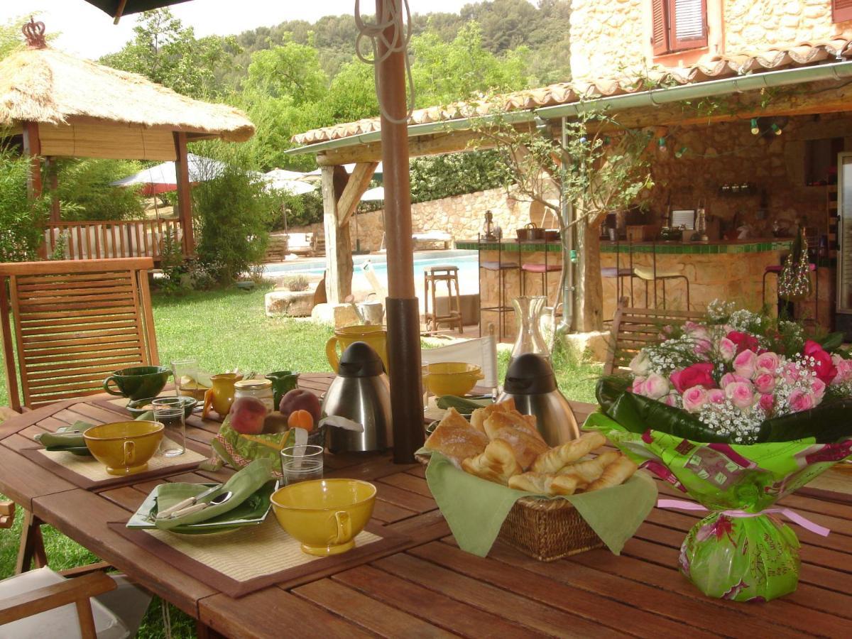 Bed and Breakfast Domaine De Sainte Annette Callian  Zewnętrze zdjęcie